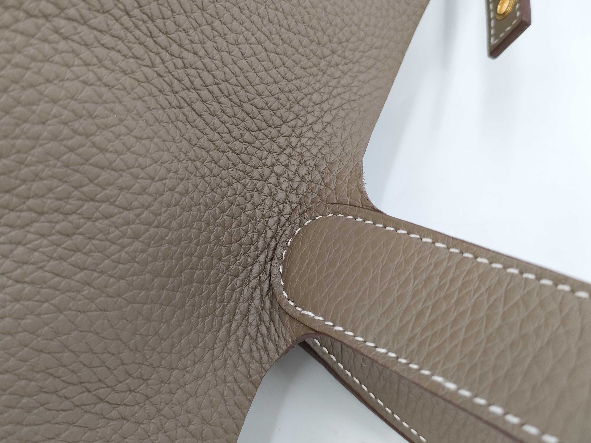 HERMES Picotin MM Taurillon Etoupe Gold Hardware W Stamp Handbag