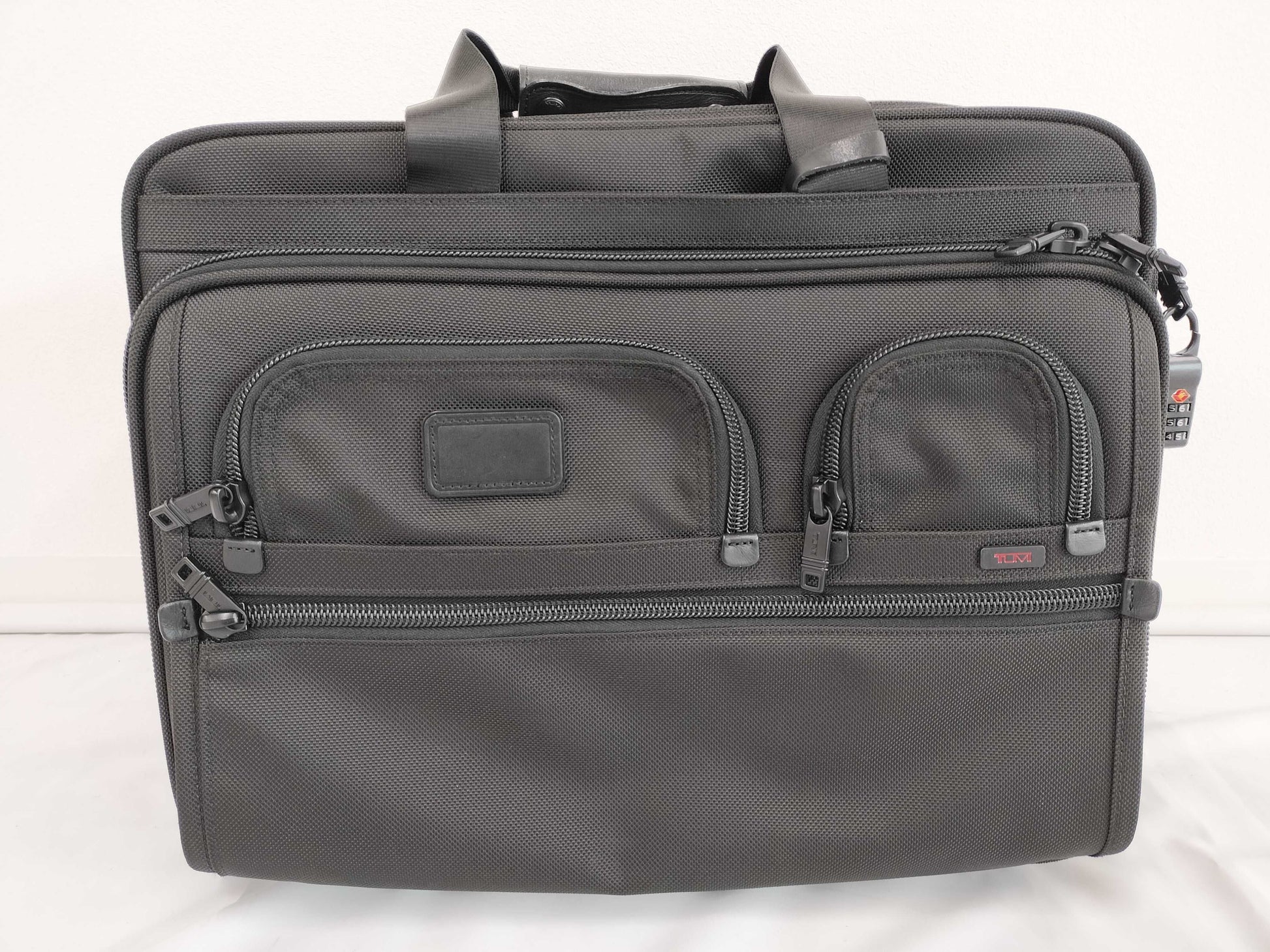 TUMI Carry Bag Carry Bag