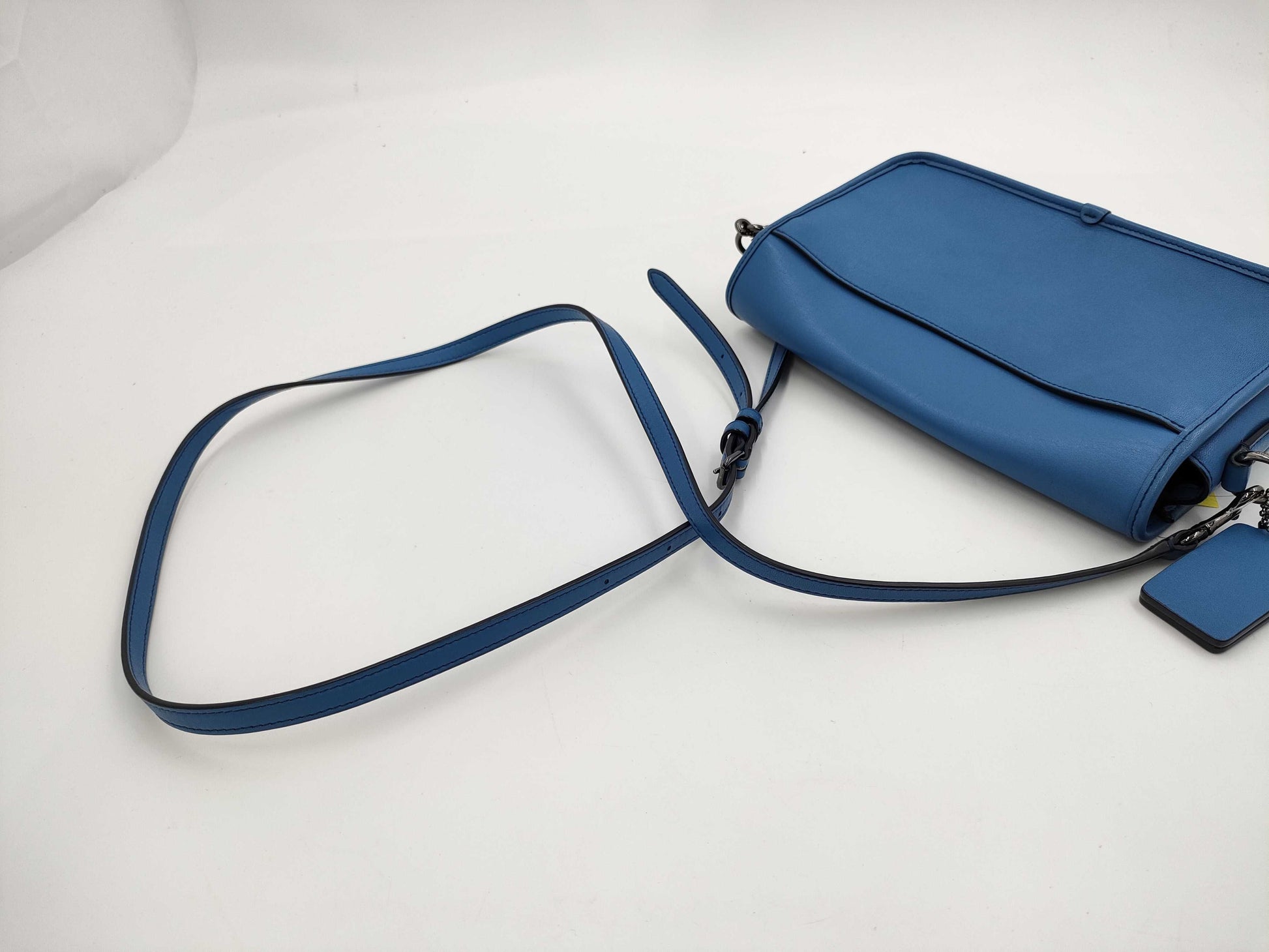 COACH 57325 / Turnlock / Leather Shoulder Bag Shoulder Bag