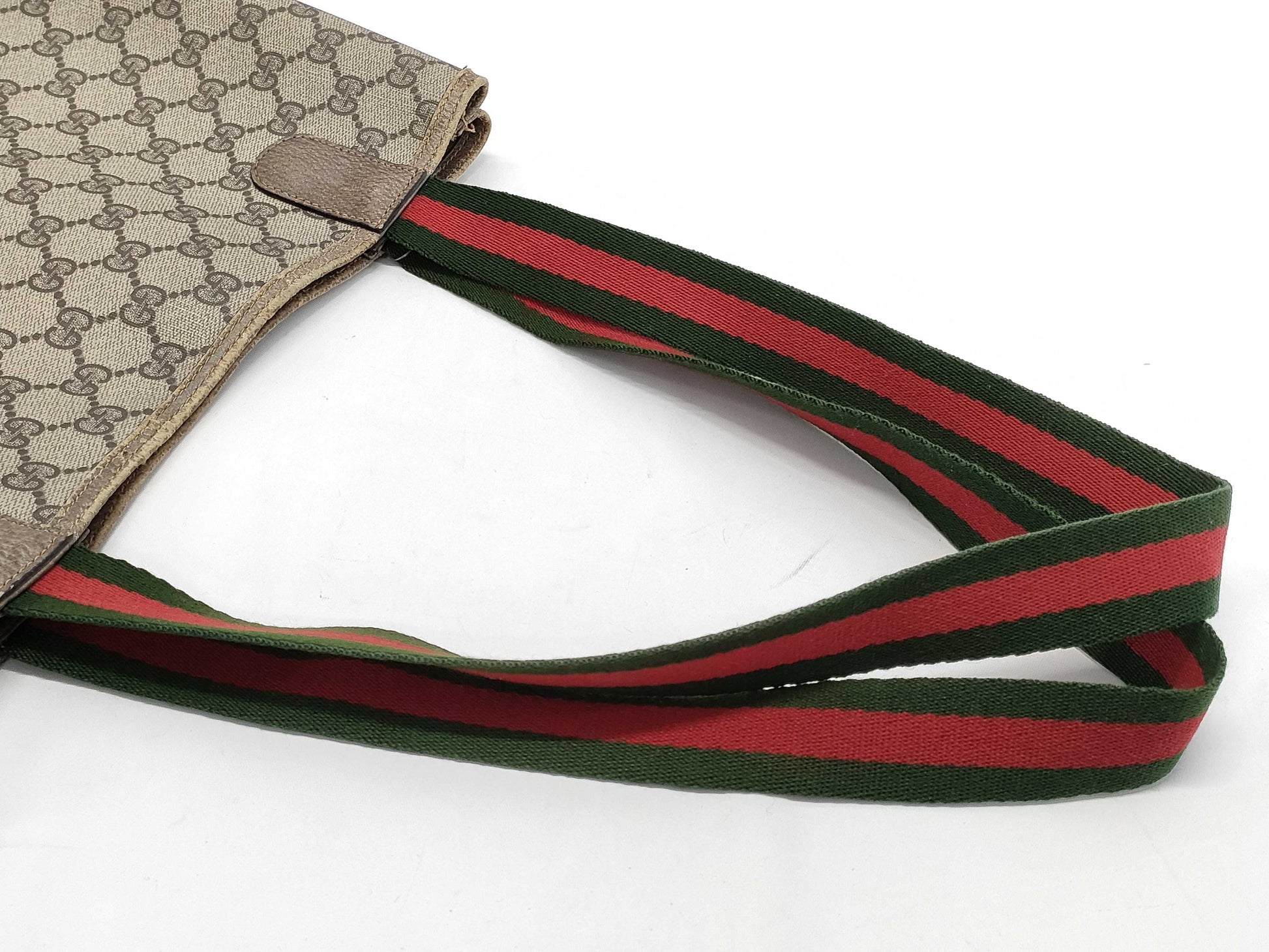 GUCCI GG Supreme Sherry Tote Bag