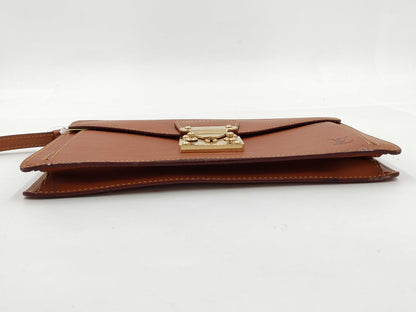 LOUIS VUITTON Epi Serie Dragonne Second Bag Clutch Bag Leather Second Bag