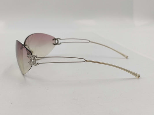  CHANEL Coco Mark Sunglasses with Case