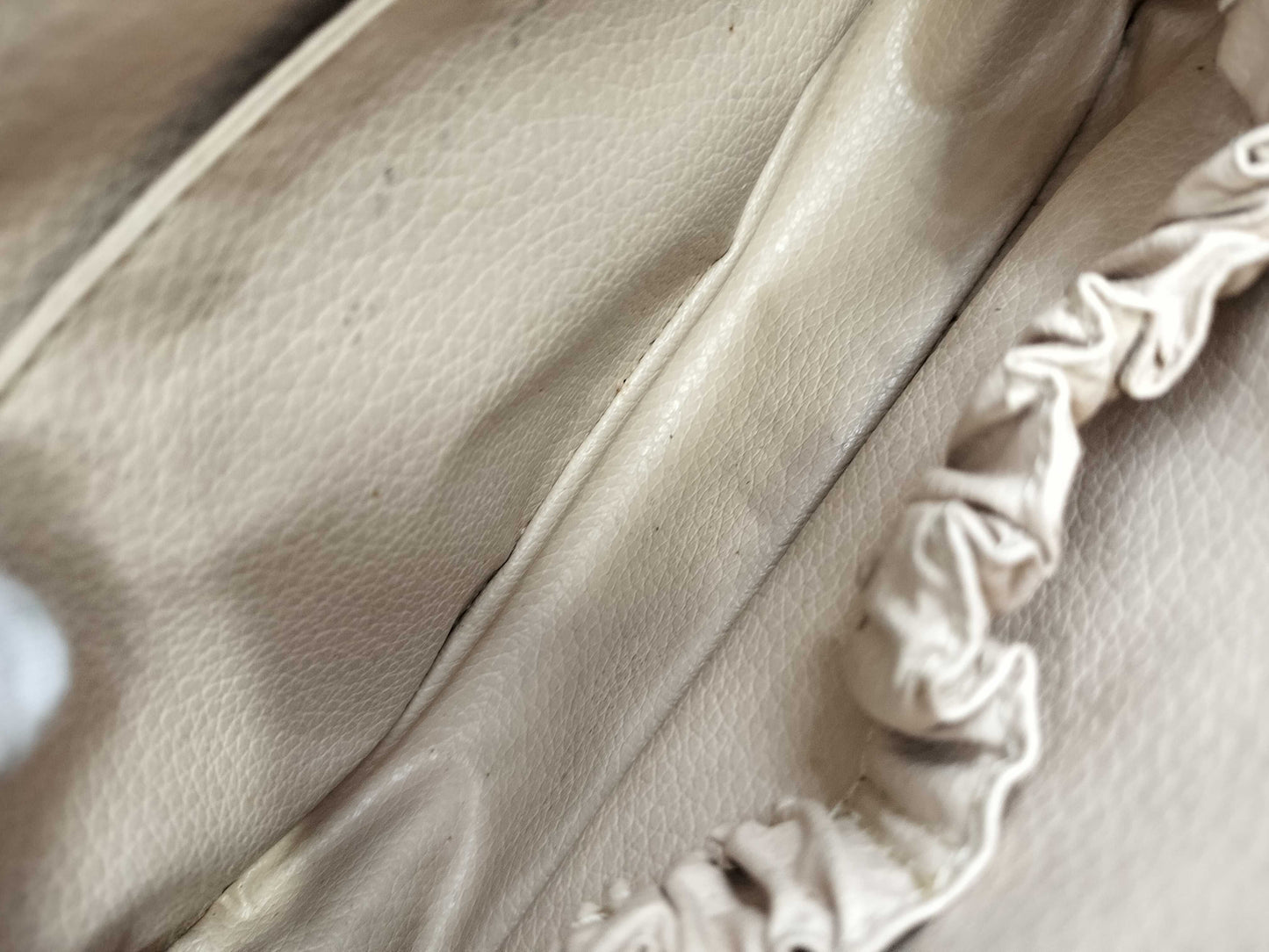 LOUIS VUITTON Monogram True Toilet 23 Pouch