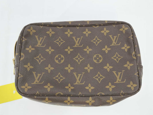 LOUIS VUITTON Monogram True Toilet 23 Pouch