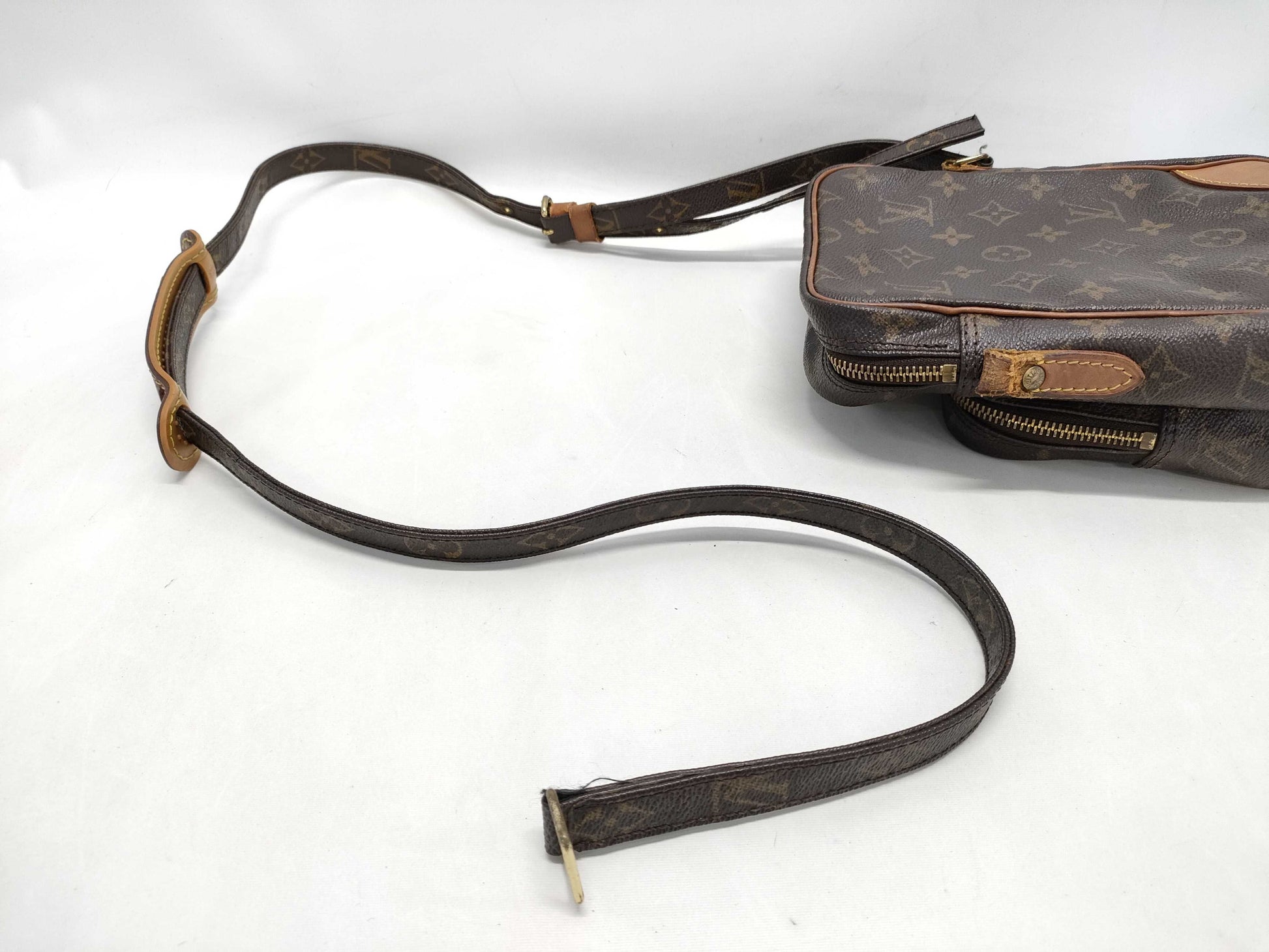 LOUIS VUITTON Monogram M45236 Amazon Shoulder Bag