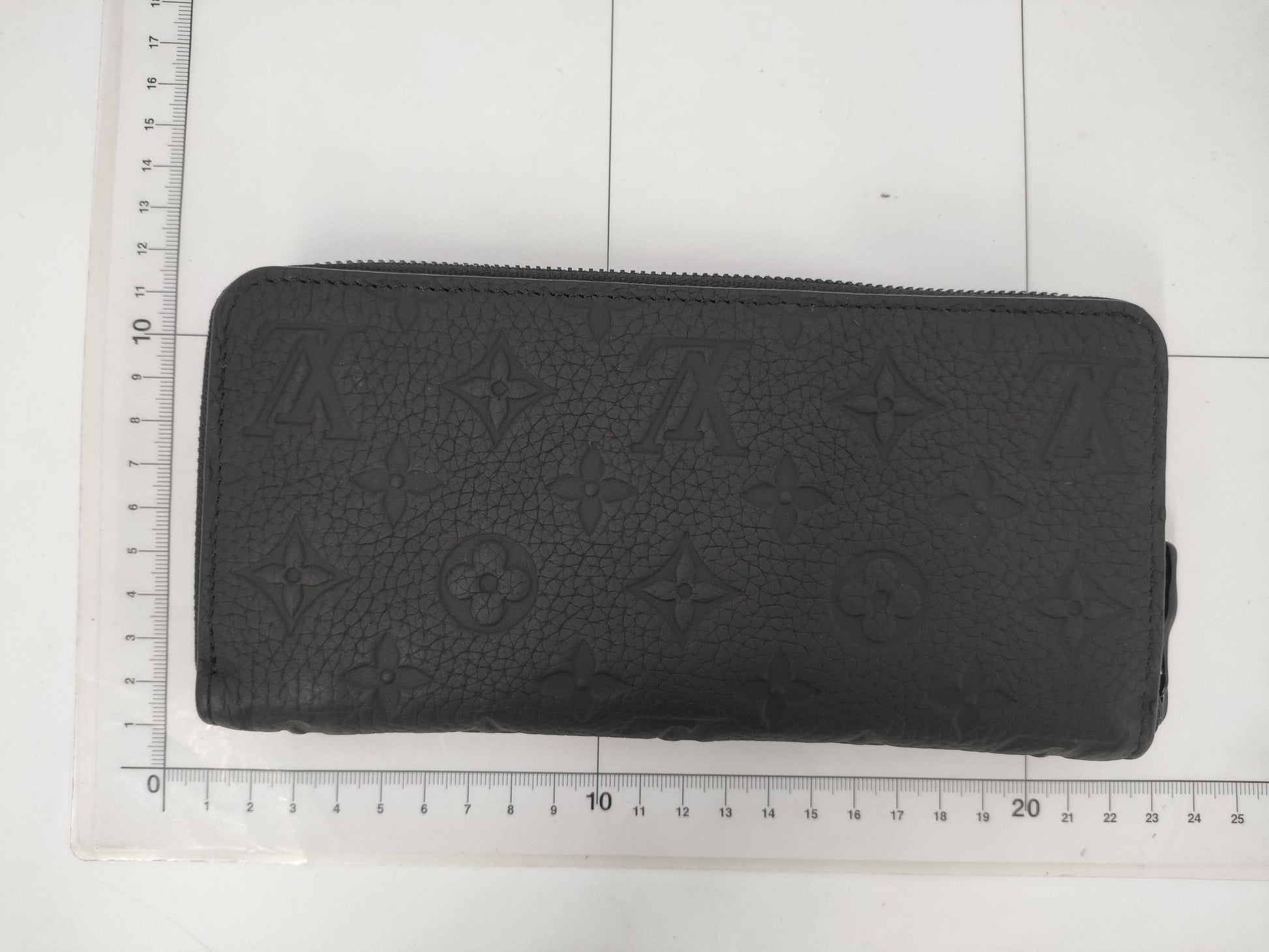 LOUIS VUITTON Monogram M11721 Empreinte Zippy Wallet Horizontal Wallet