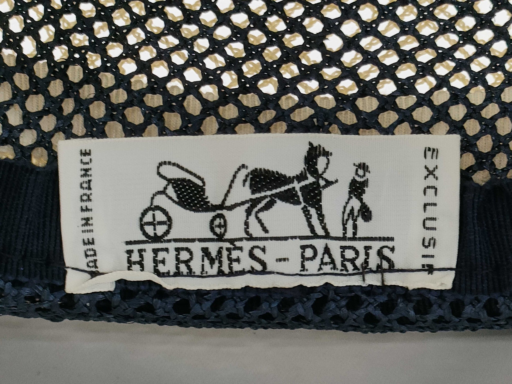 HERMES Hats and other apparel