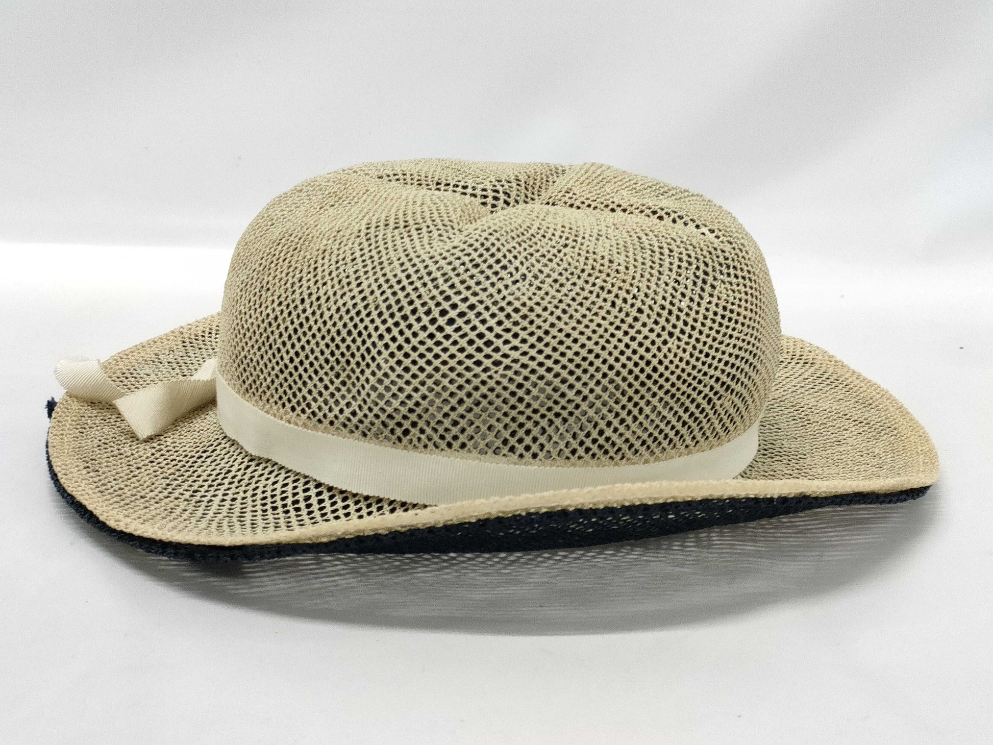 HERMES Hats and other apparel