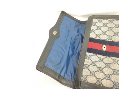 GUCCI GG Supreme Sherry Clutch Bag