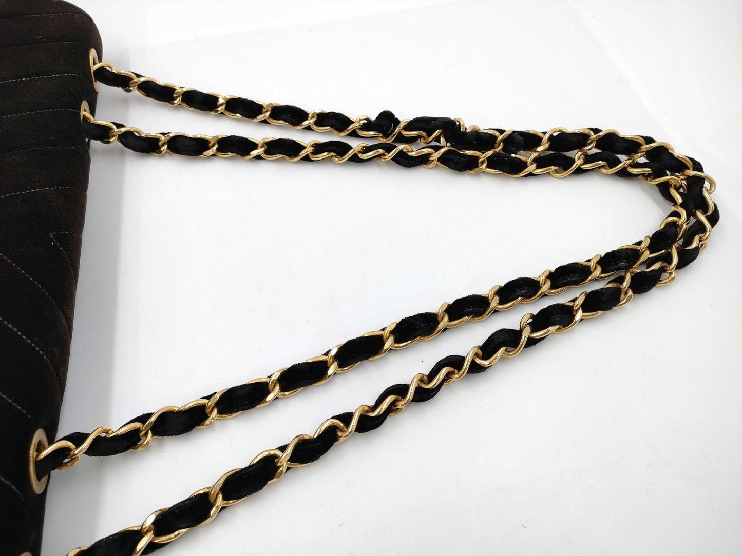 CHANEL Chevron Chain Shoulder Bag