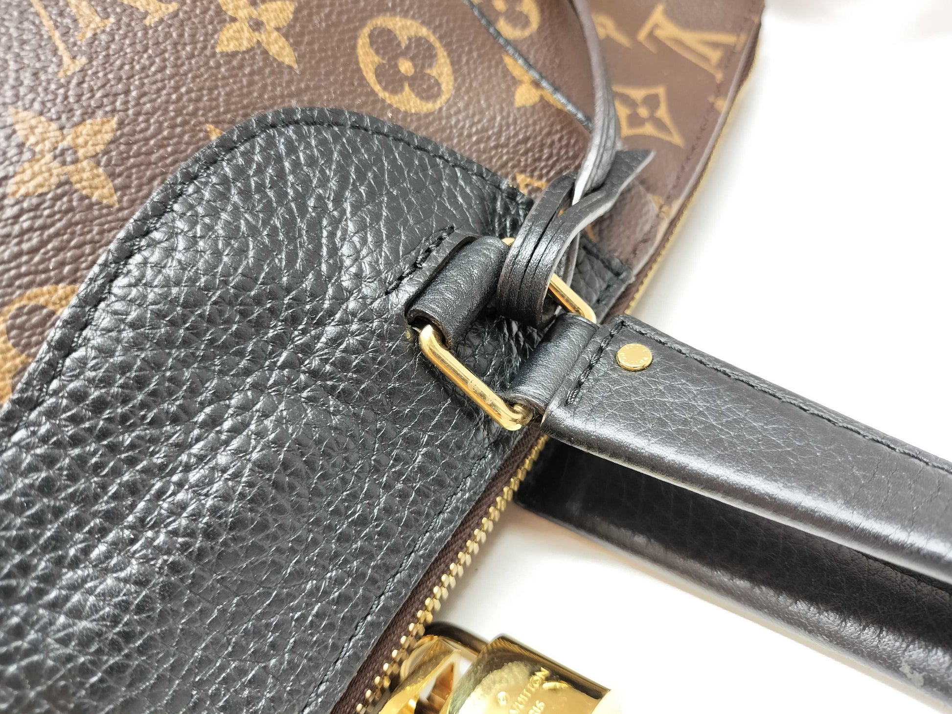 LOUIS VUITTON Monogram Estrella Tote Bag