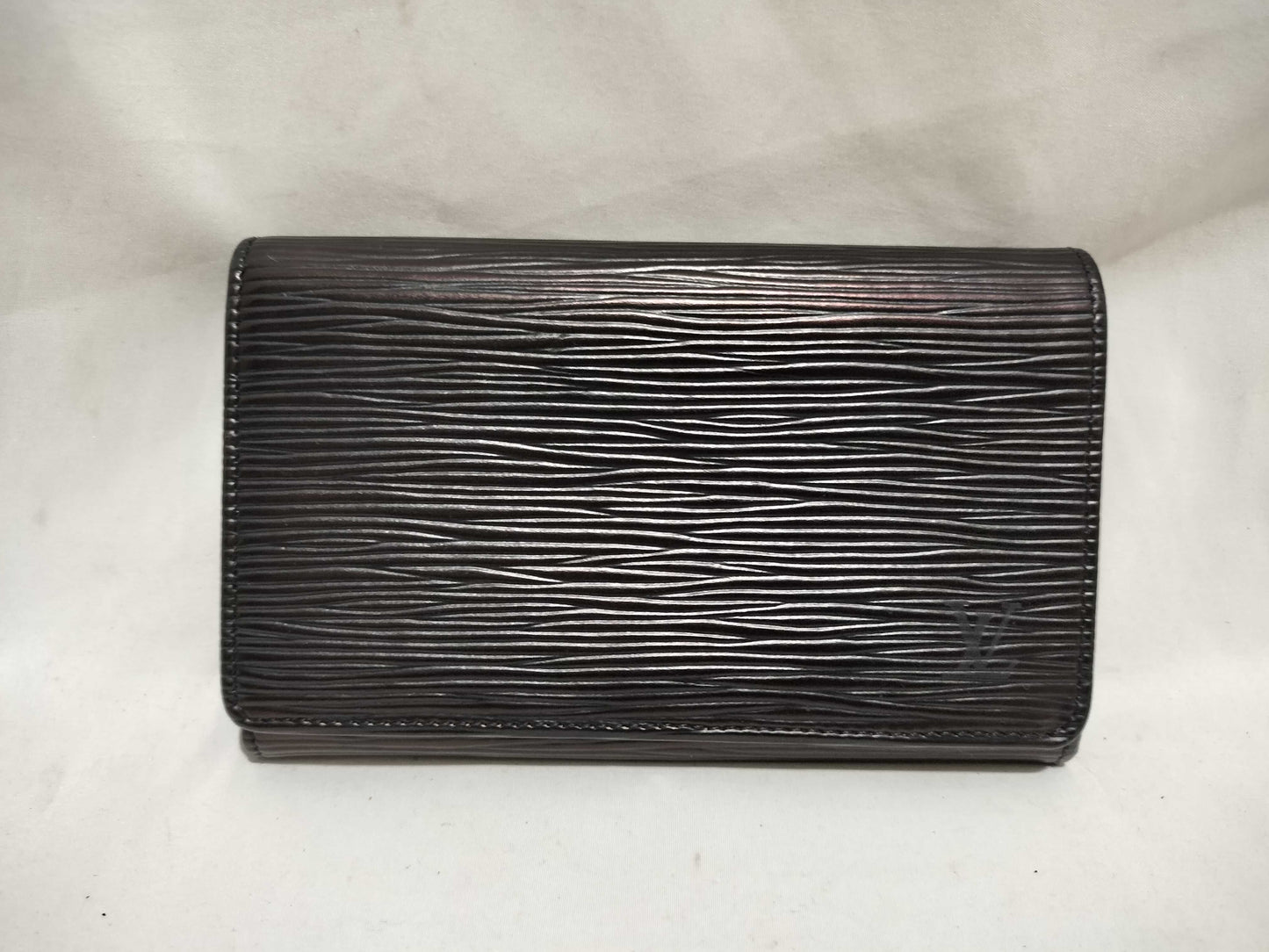 LOUIS VUITTON Epi Bi-Fold Wallet Wallet