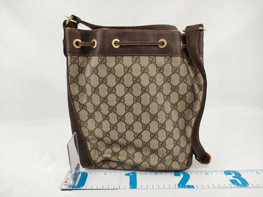 GUCCI GG Supreme Drawstring Shoulder Bag