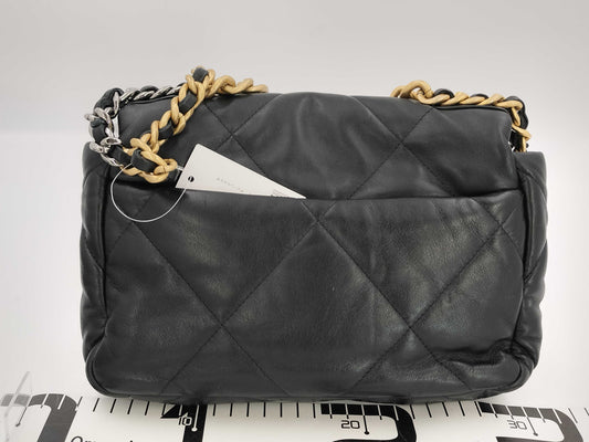 CHANEL Lambskin Chanel 19 Chain Shoulder Bag