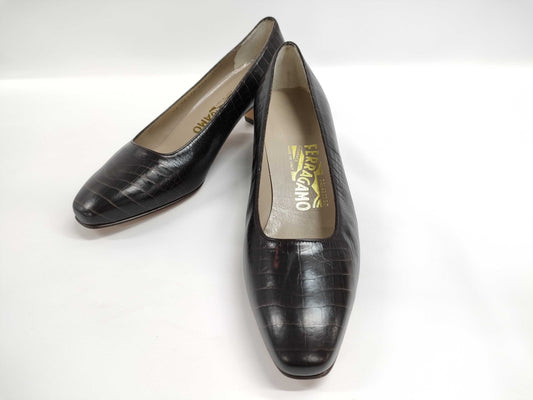 Salvatore Ferragamo pumps in excellent condition