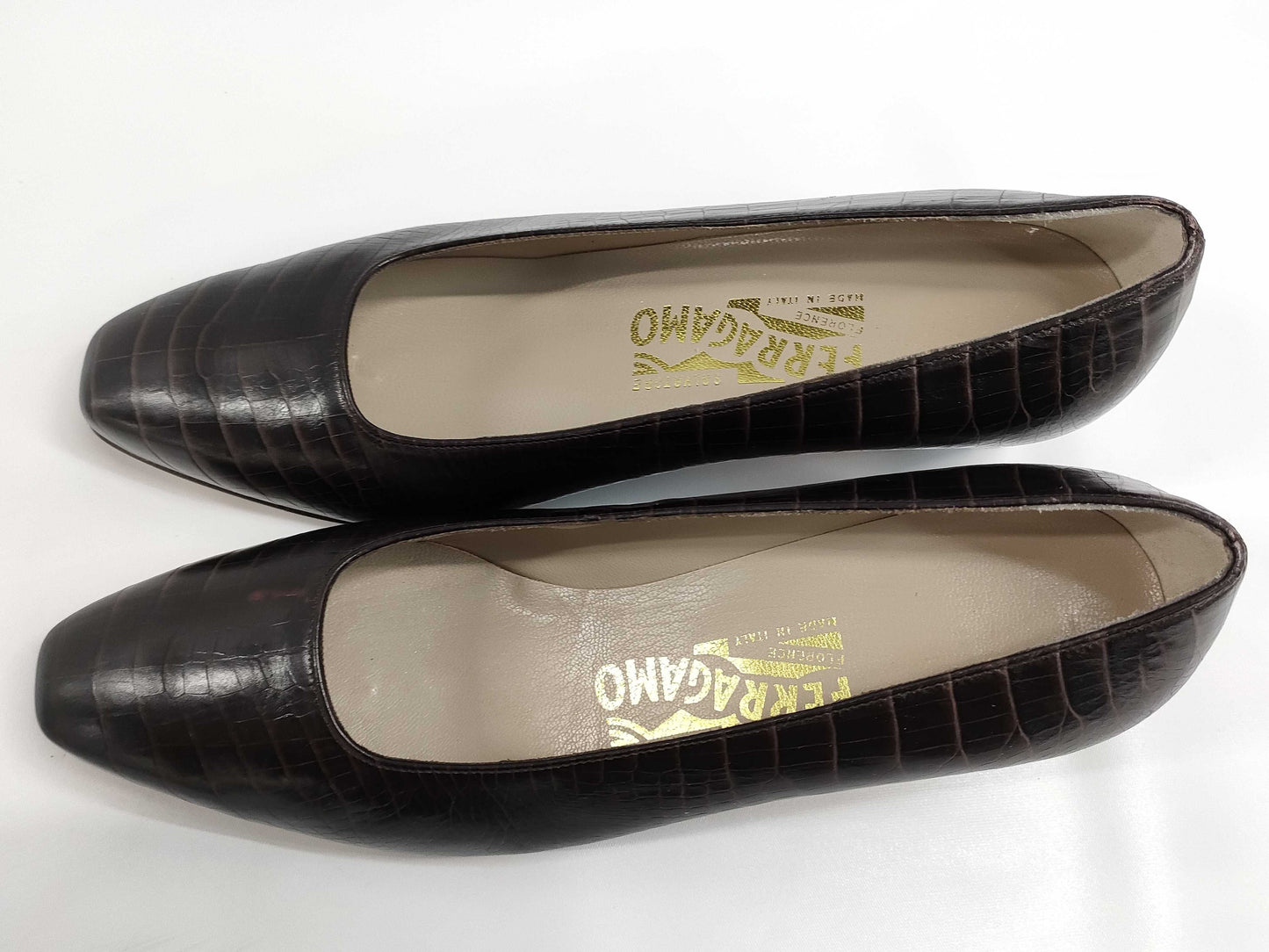 Salvatore Ferragamo pumps in excellent condition