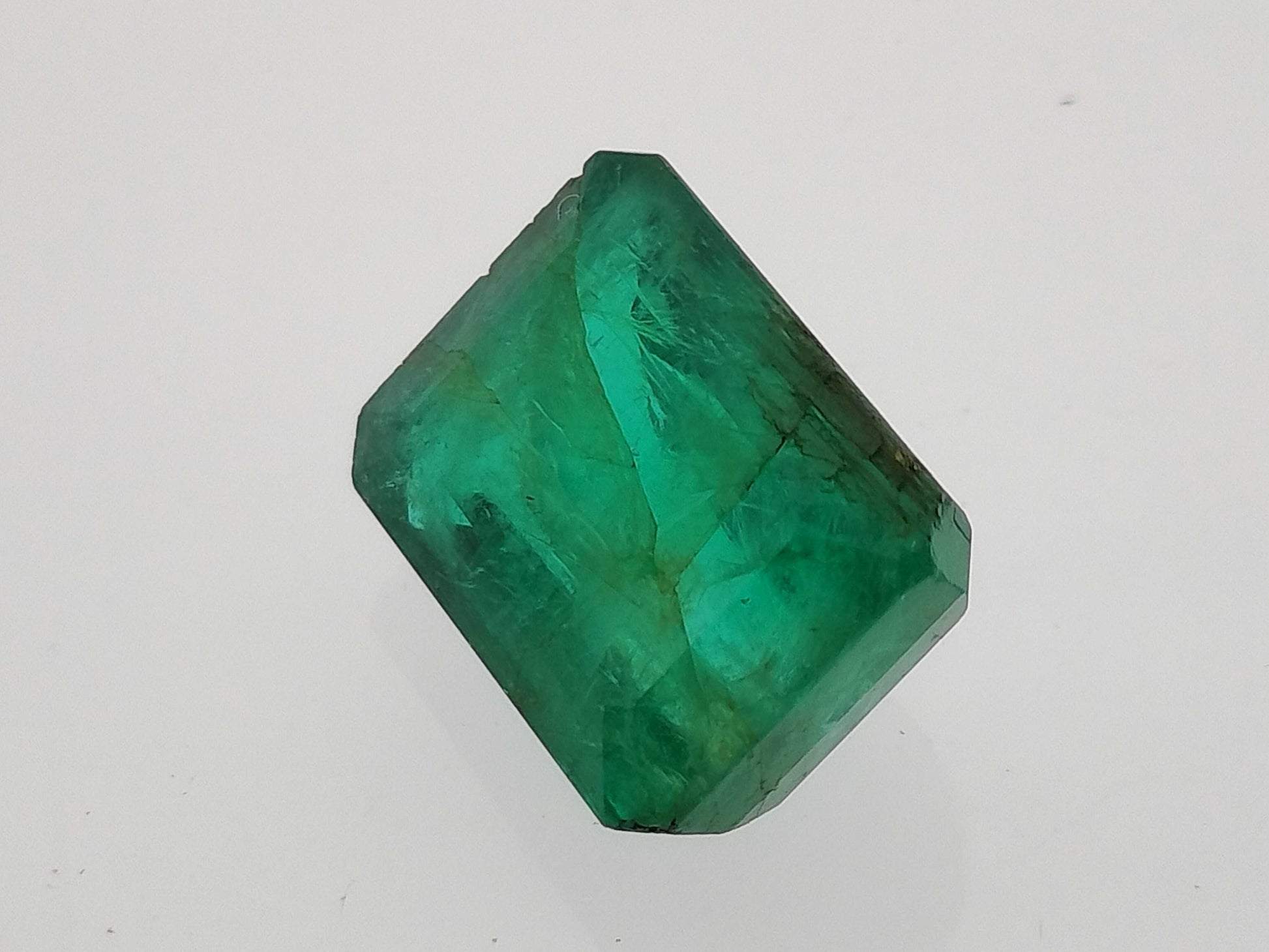 E4.844ct Loose Other Small Items 