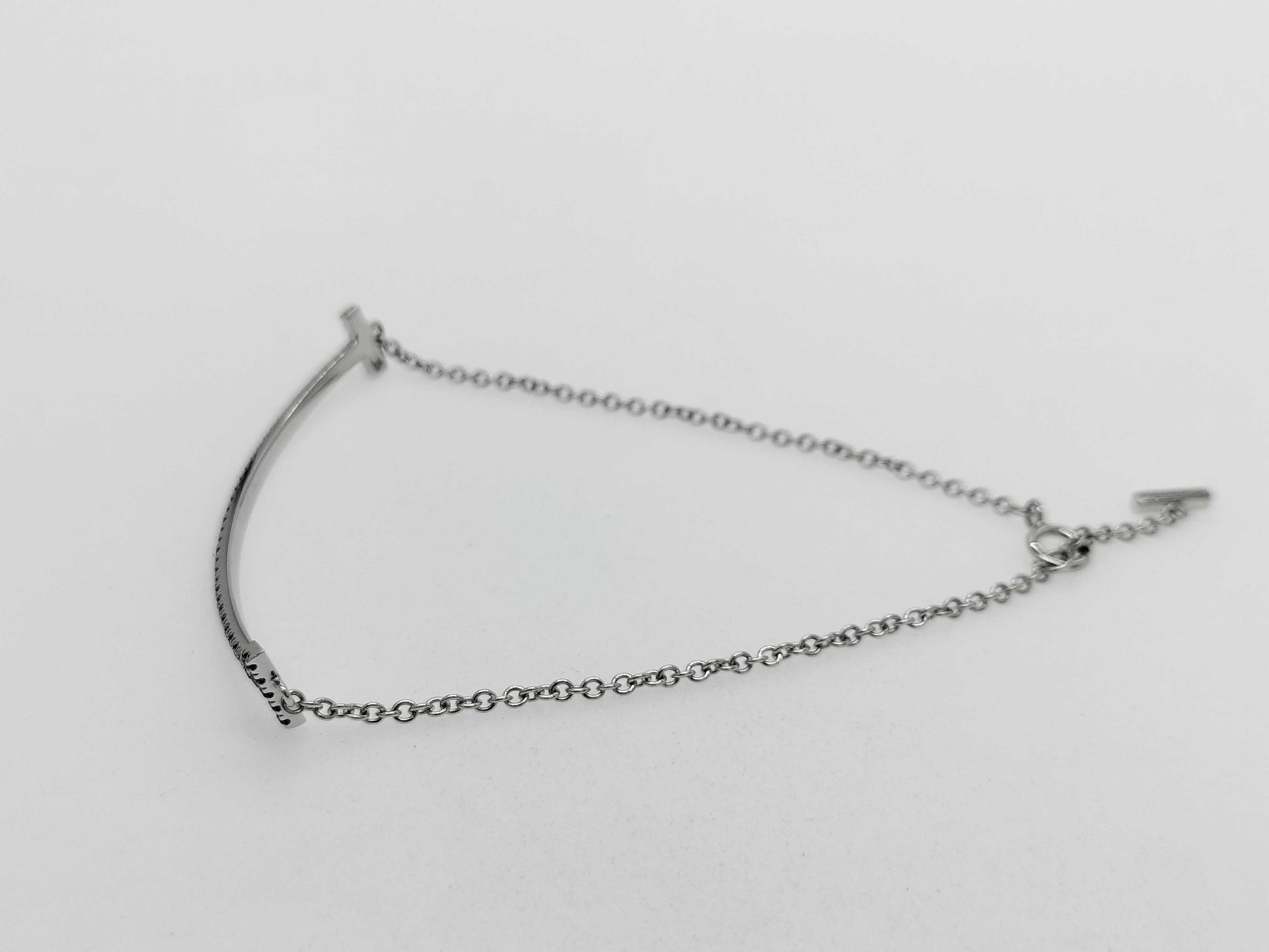 Tiffany & Co. T Smile Small Blue Topaz WG 750 2.7g Bracelet/Bangle 
