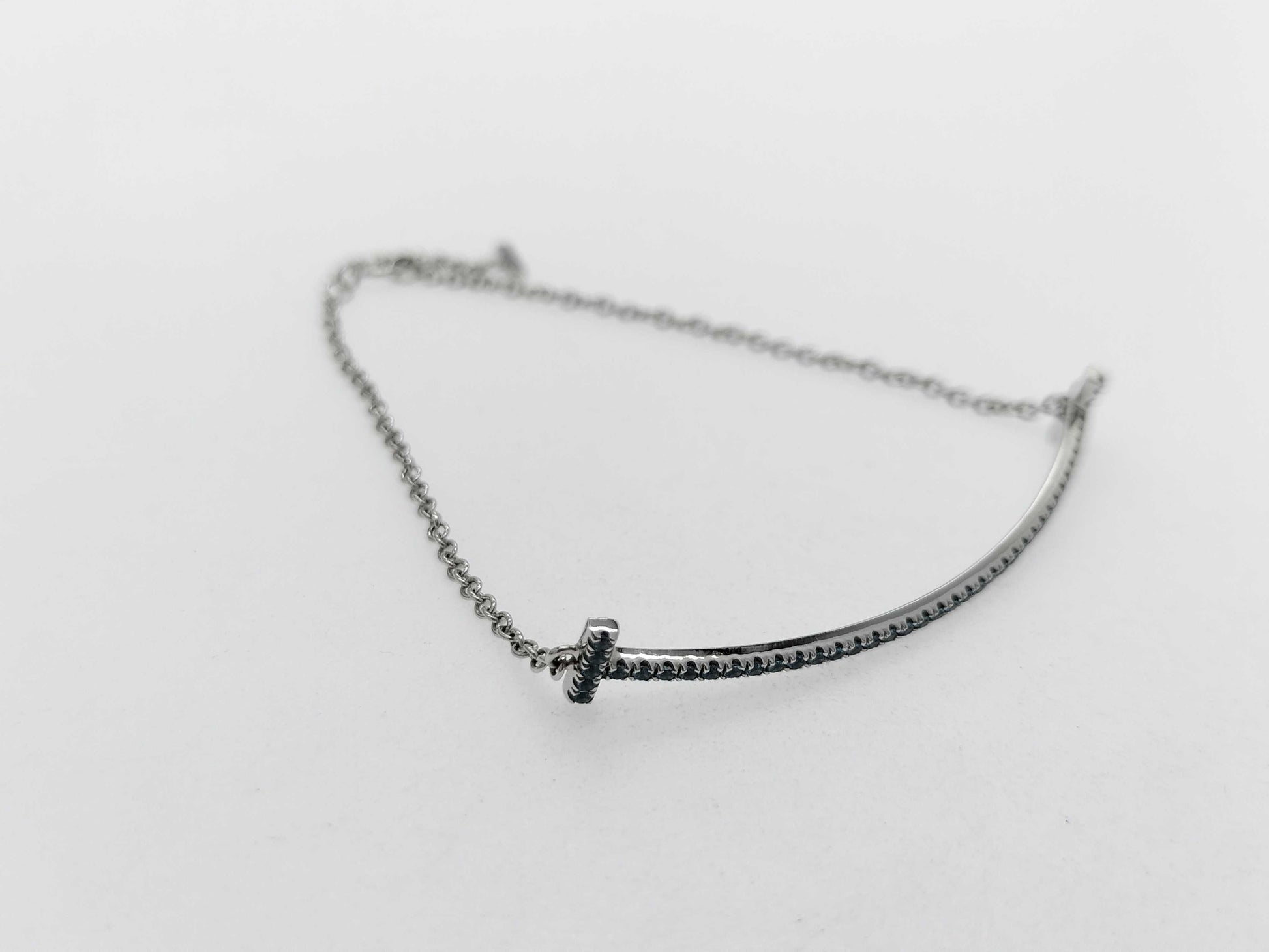 Tiffany & Co. T Smile Small Blue Topaz WG 750 2.7g Bracelet/Bangle 
