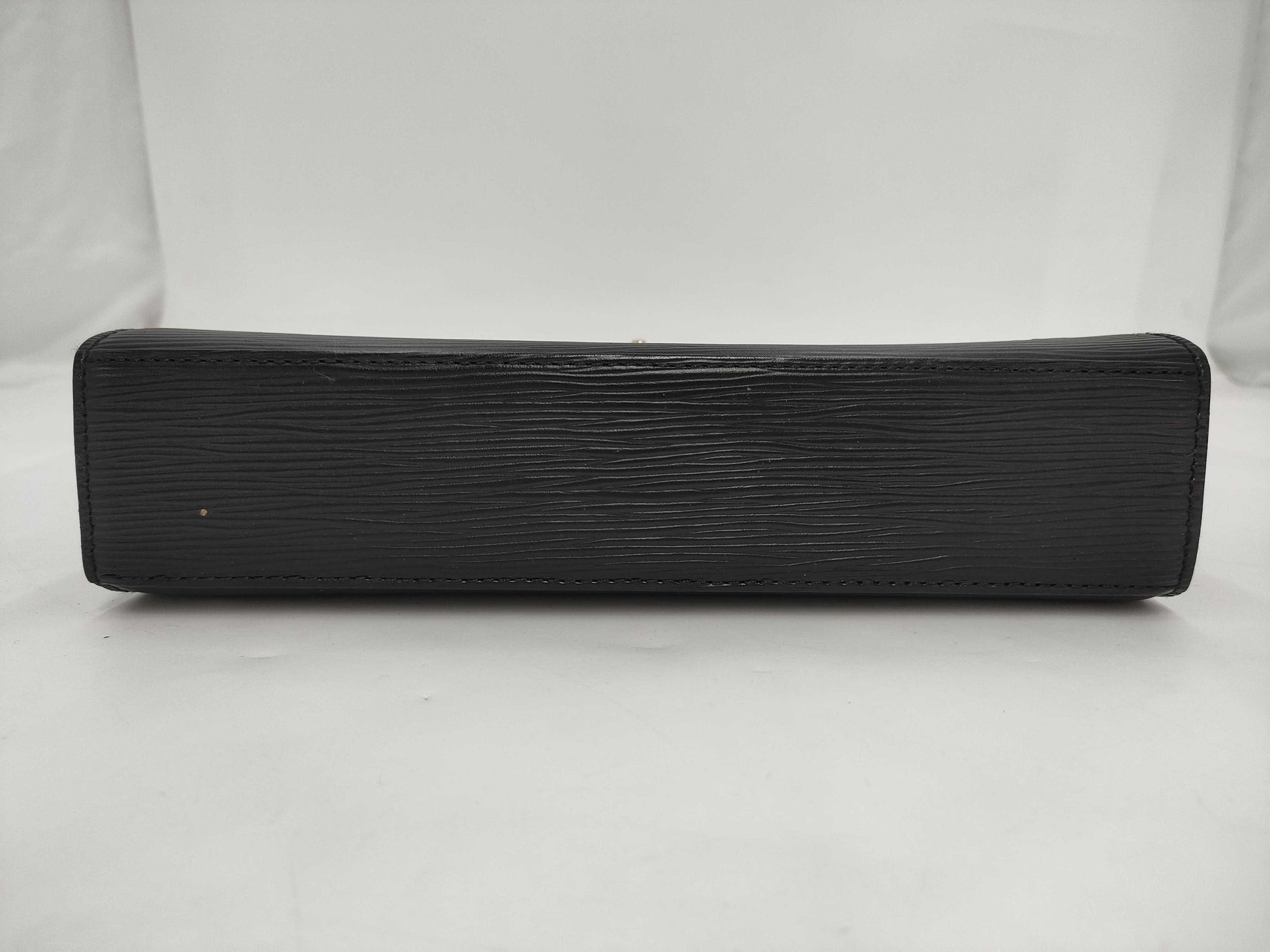 LOUIS VUITTON Epi Louis Vuitton M52372 Epi Noir Marserve Handbag