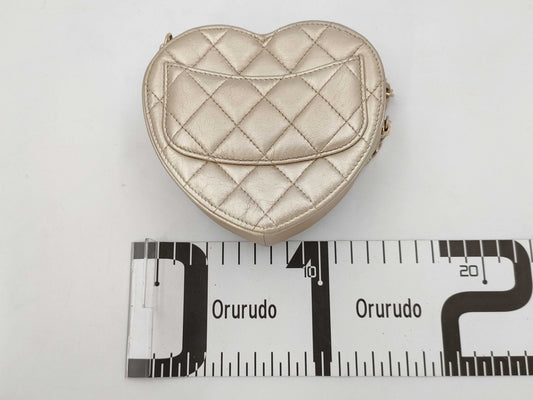 CHANEL Lambskin Matelasse Heart Chain Shoulder Bag