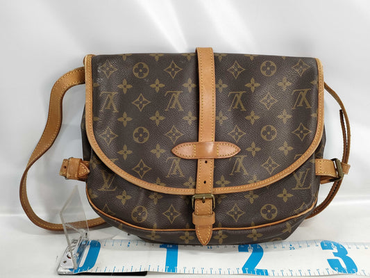 LOUIS VUITTON Monogram M42254 Saumur 30 Shoulder Bag