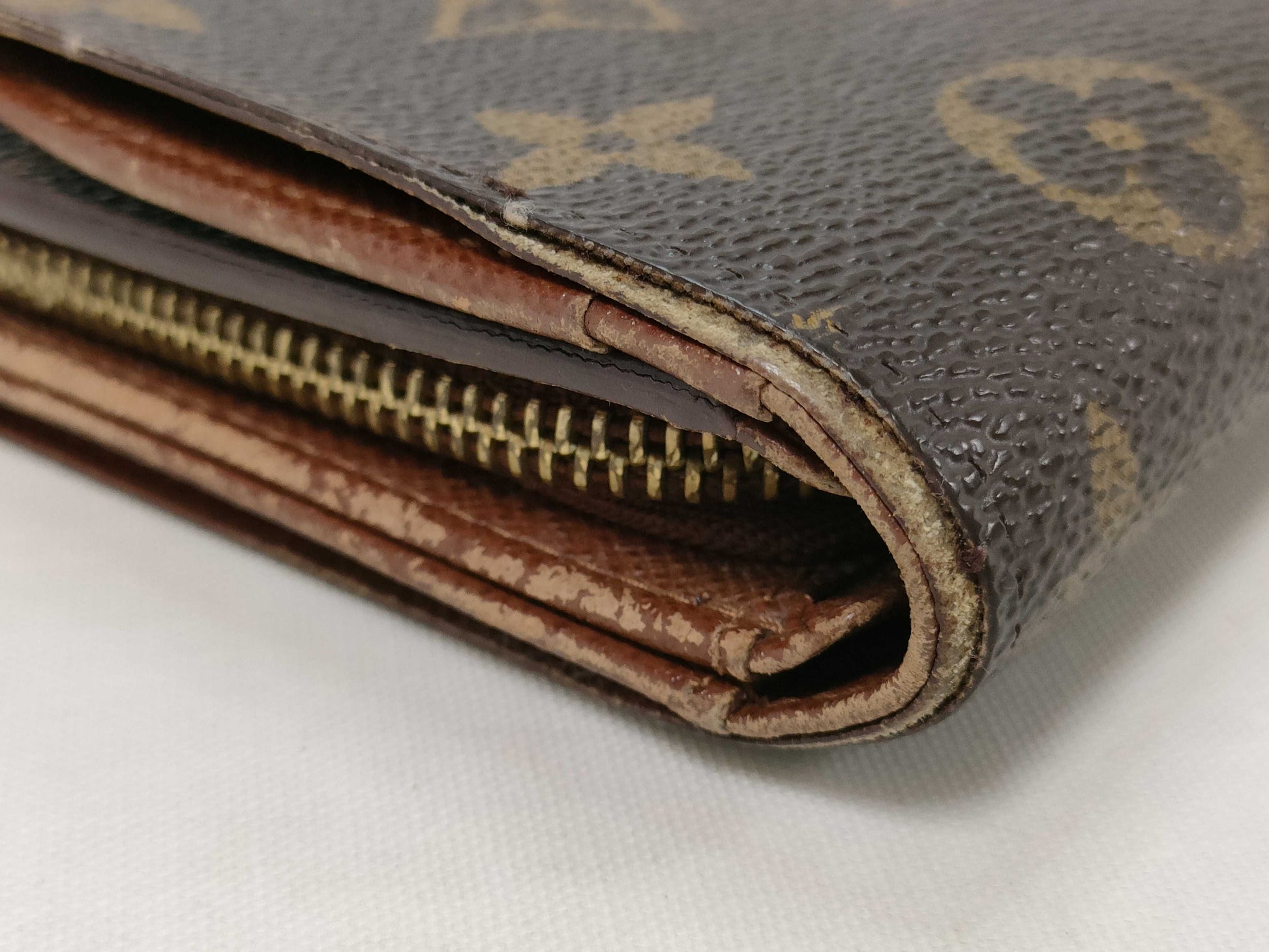 LOUIS VUITTON Monogram Wallet 