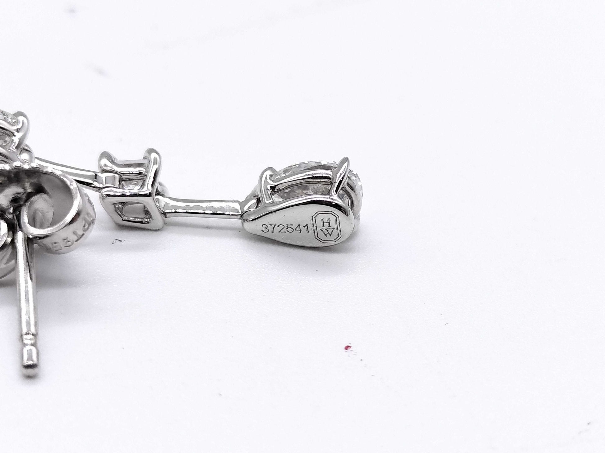 HARRY WINSTON Classic Cascade Diamond PT950 2.7g Earrings 
