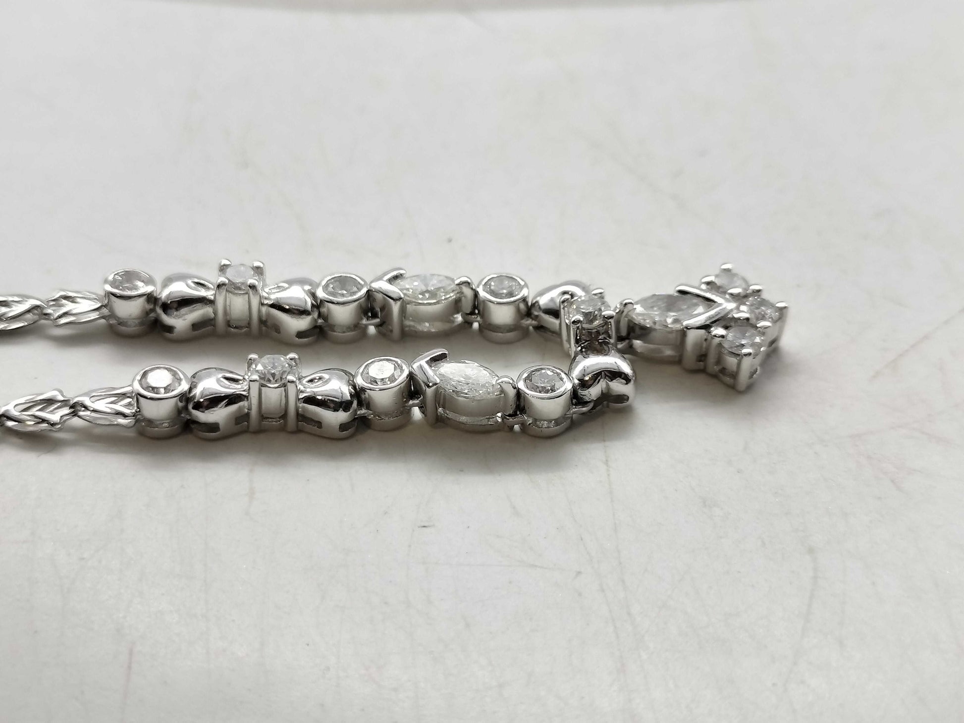 D1.61ct Pt900/850 14.0g Necklace 