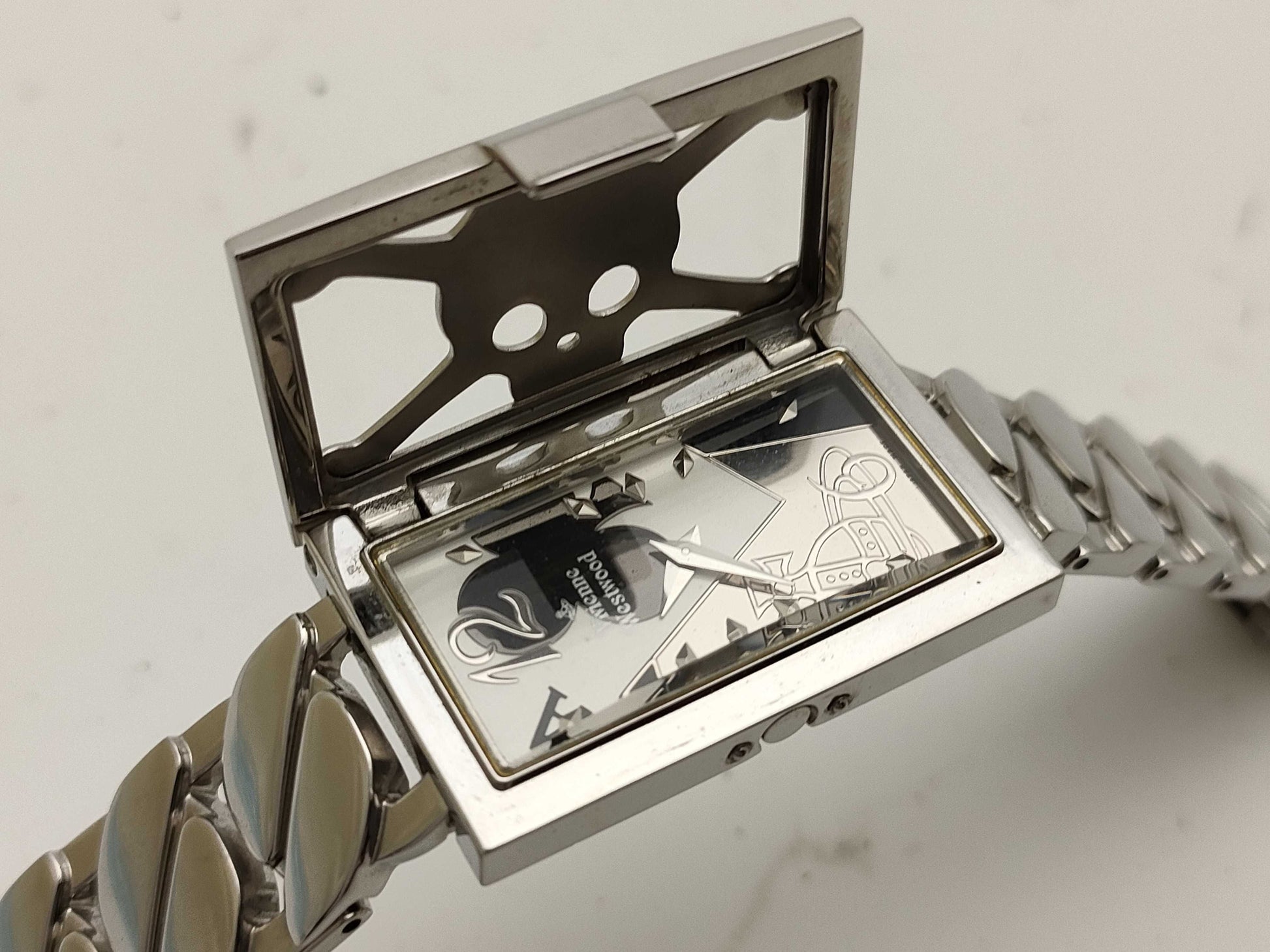  Vivienne Westwood VW-3055 Vivienne Westwood Women's Watch