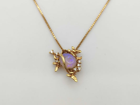 Opal and Diamond Necklace, 18K Gold, 5.9g 