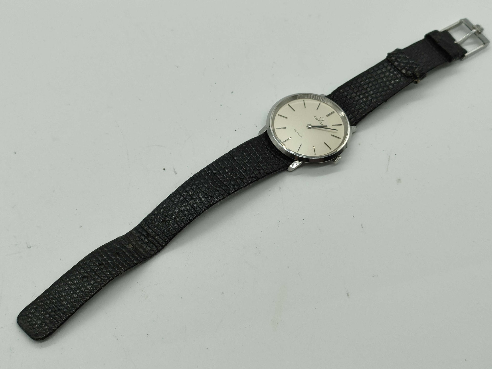 OMEGA Hand-wound Unmoving Boys' Watch