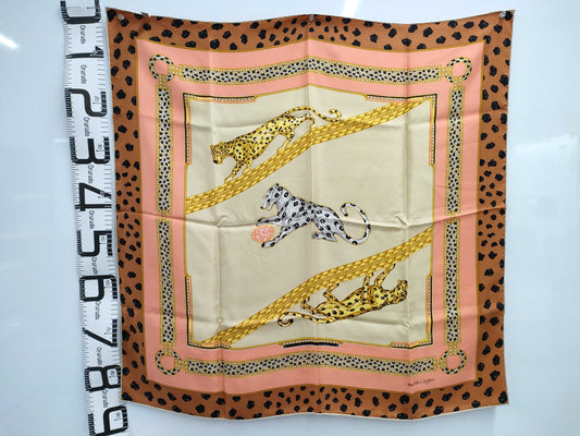 (10462_0182) Cartier Leopard Scarf