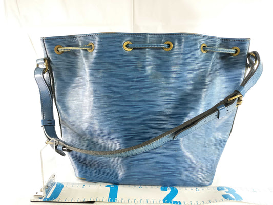LOUIS VUITTON Epi Petit Noe Tote Bag