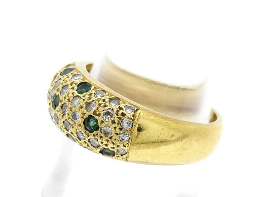 Emerald and Diamond 750 5.9g Ring 
