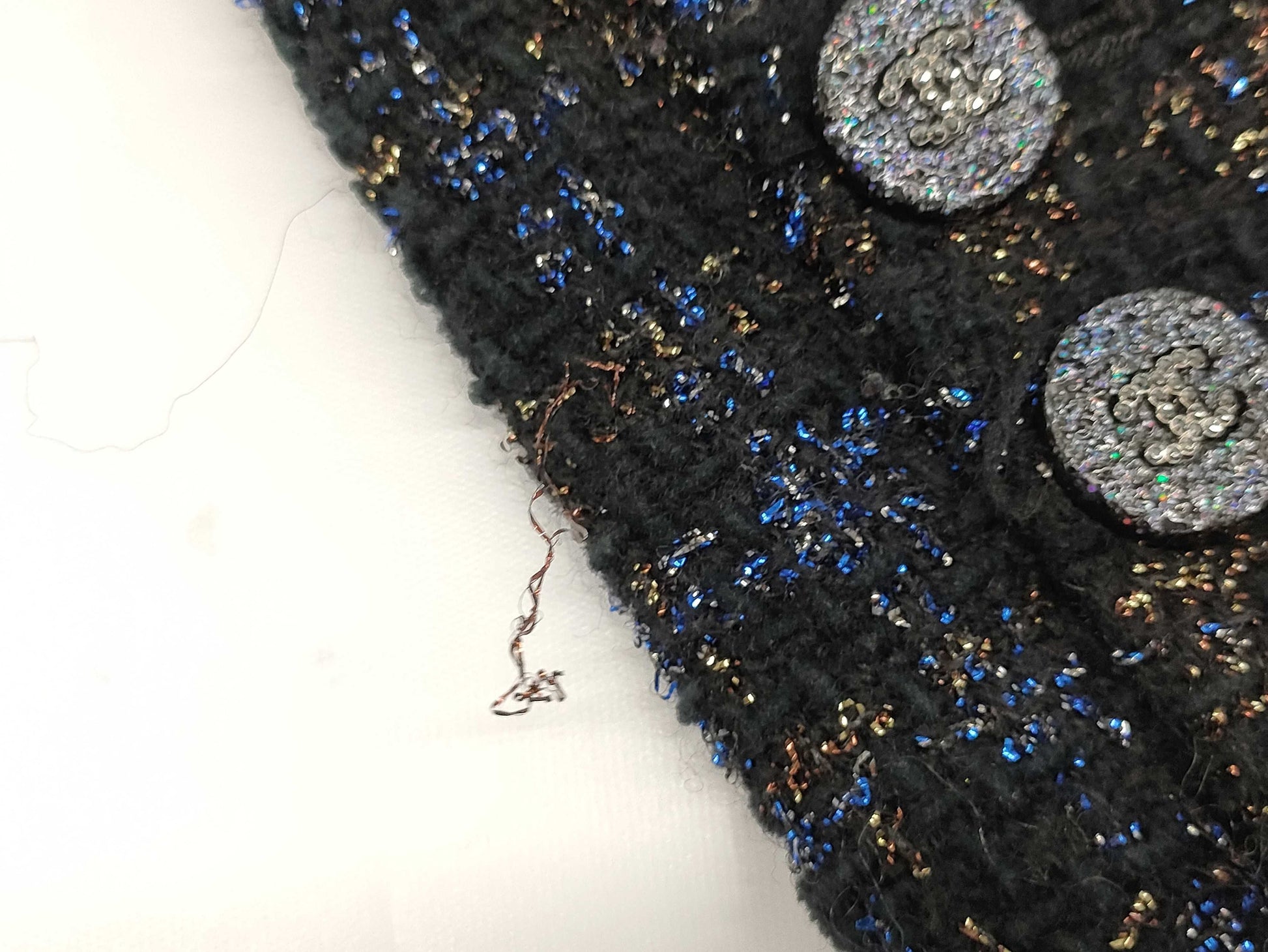 CHANEL Black and Blue Lame P71761 Tweed Jacket Size 34 Jacket