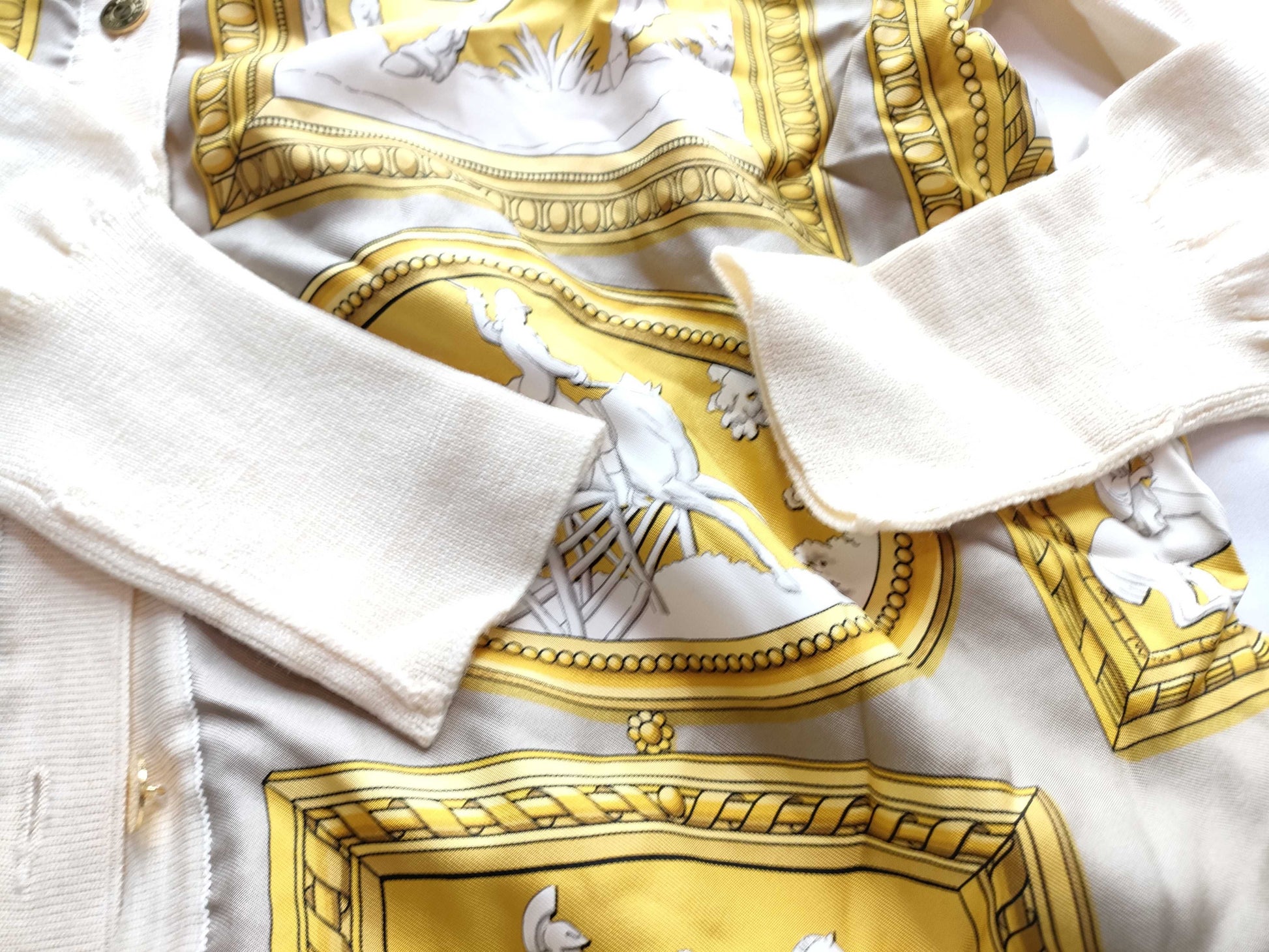 (10462_0094) HERMES Silk Cardigan Serie Centaur Equestrian Cardigan