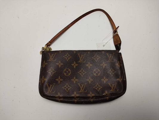 LOUIS VUITTON Monogram Accessoires Pouch