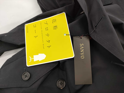 Sanyo trench coat with tags