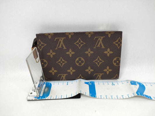 LOUIS VUITTON Monogram Bucket Pouch Pouch