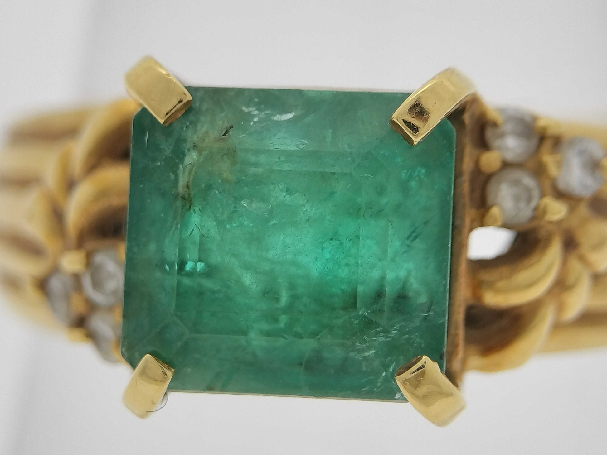 E2.51ct D0.08ct 750 4.8g Ring 