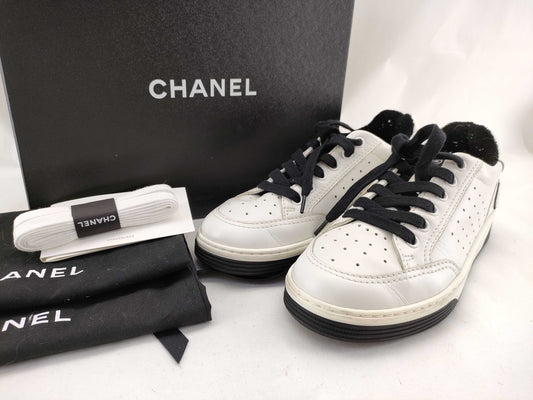 CHANEL G35934 Black/White Sneakers