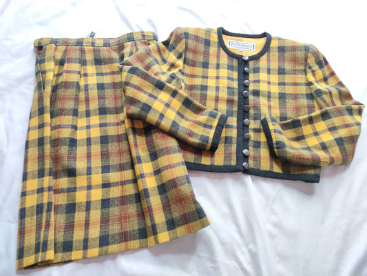 (10462_0179) Yves Saint Laurent Setup Jacket