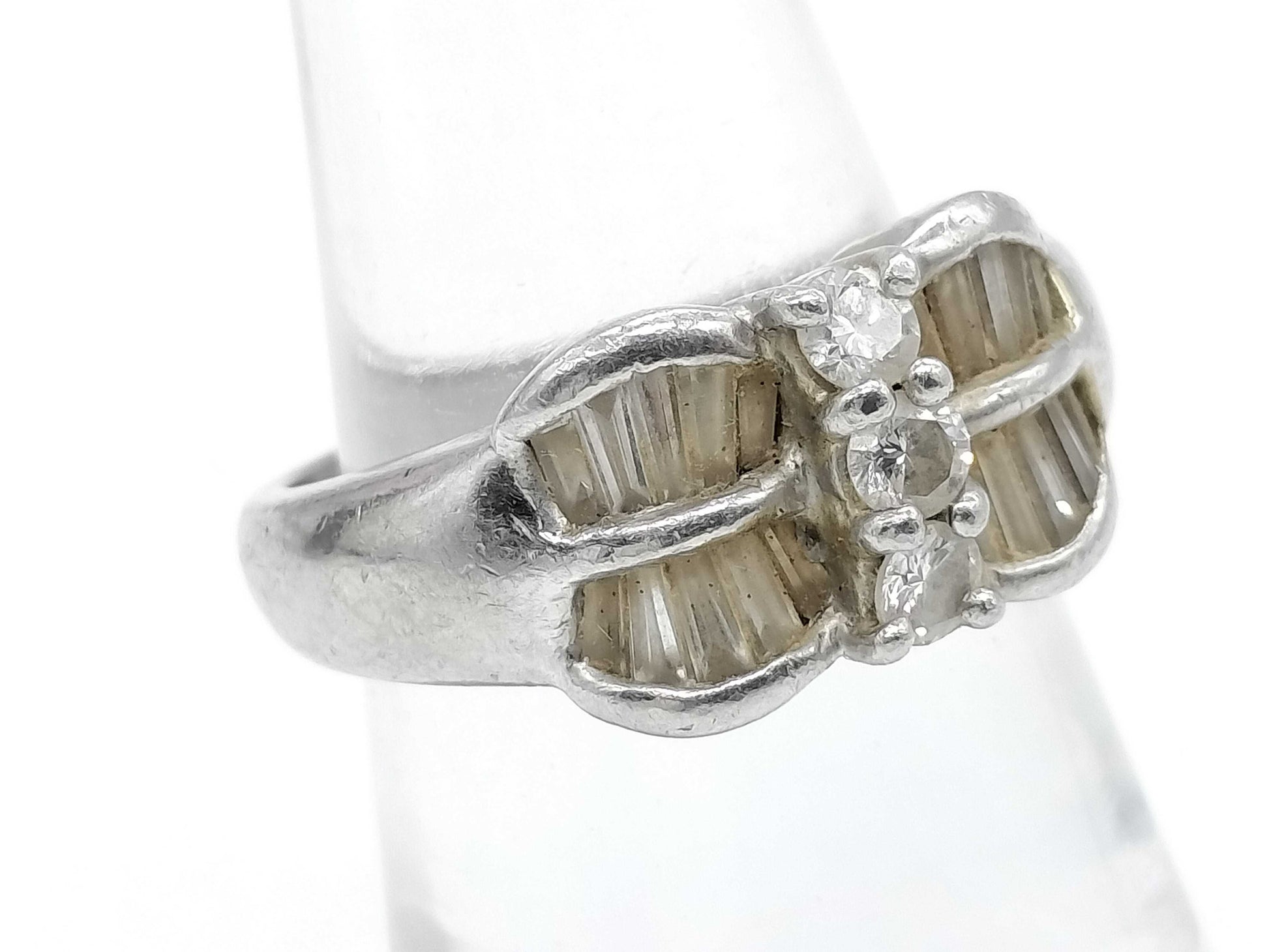 D0.29ct/0.76ct Pt900 9.5g Ring 