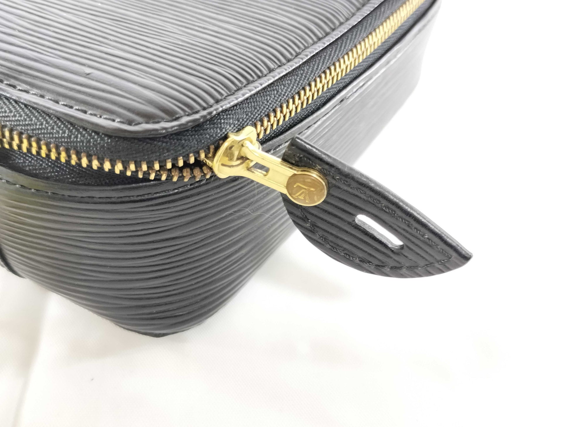 LOUIS VUITTON Epi M48362 Monte Carlo Vanity Bag Pouch