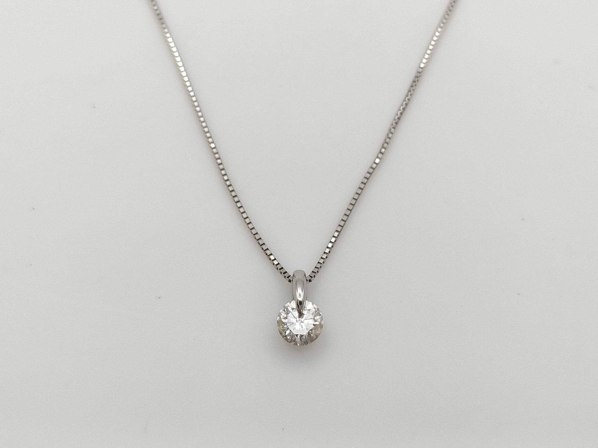 D0.62ct Pt900/Pt850 3.1g Necklace 