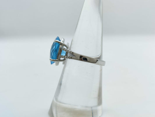 Blue Topaz 4.85ct D0.11ct K18WG 4.3g Ring 