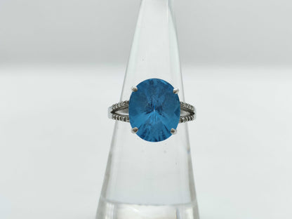 Blue Topaz 4.85ct D0.11ct K18WG 4.3g Ring 