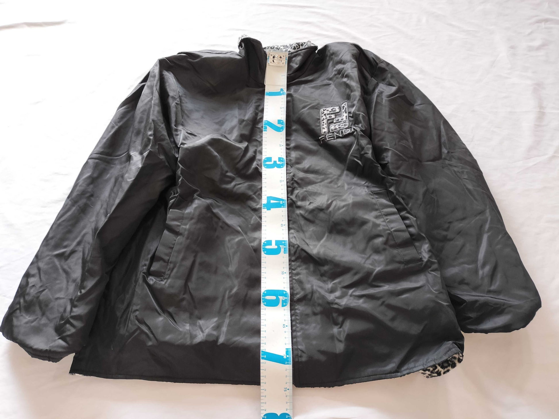 (10462_0256)▼FENDI Reversible Nylon Jacket Black x Leopard White Jacket