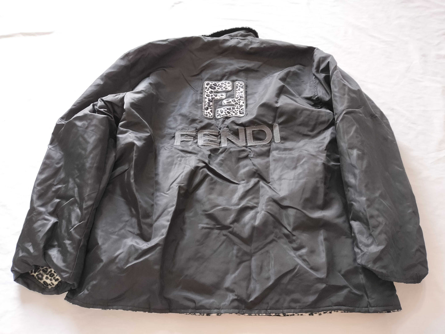 (10462_0256)▼FENDI Reversible Nylon Jacket Black x Leopard White Jacket
